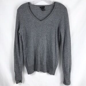 ONLY MINE 2-ply Cashmere V-neck Gray Sweater Womens M